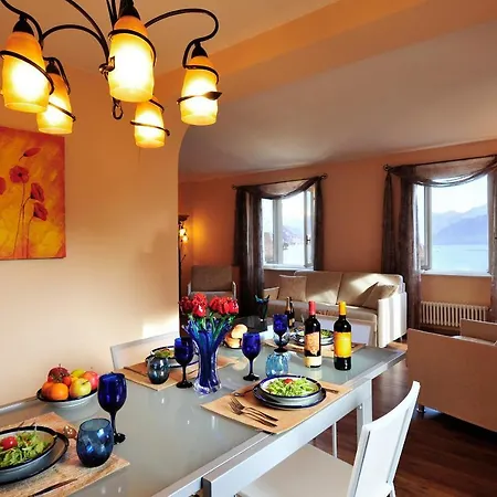 Sleeps 6 Air Con Apartment *