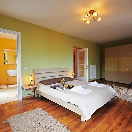Apartment Sleeps 6 Air Con Argegno